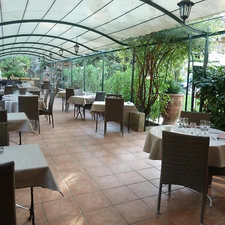 Logis Hotel - Restaurant Residence Les Cedres Villeneuve-les-Avignon Luaran gambar