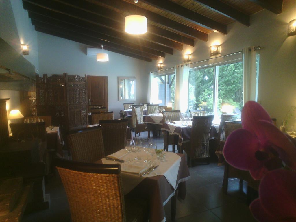 Logis Hotel - Restaurant Residence Les Cedres Villeneuve-les-Avignon Luaran gambar
