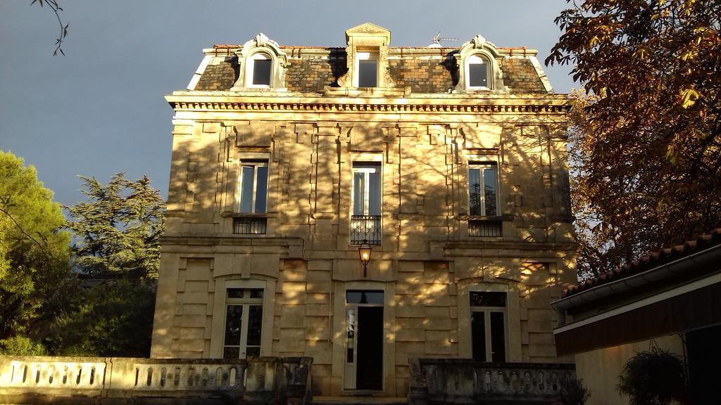 Logis Hotel - Restaurant Residence Les Cedres Villeneuve-les-Avignon Luaran gambar