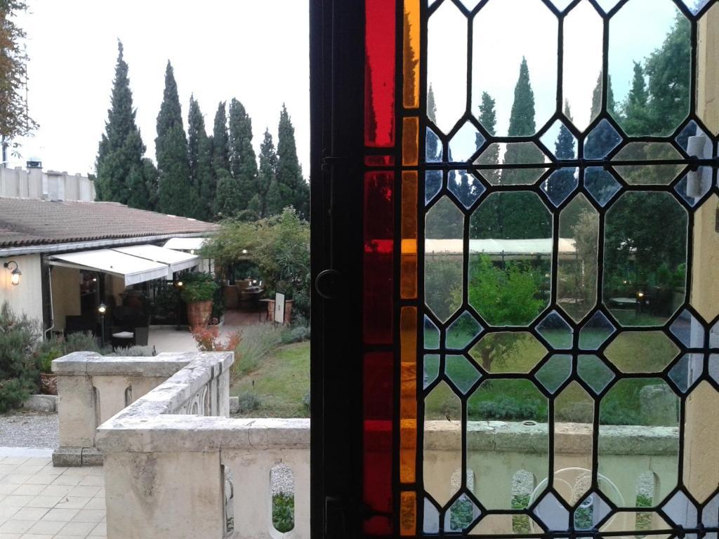 Logis Hotel - Restaurant Residence Les Cedres Villeneuve-les-Avignon Luaran gambar