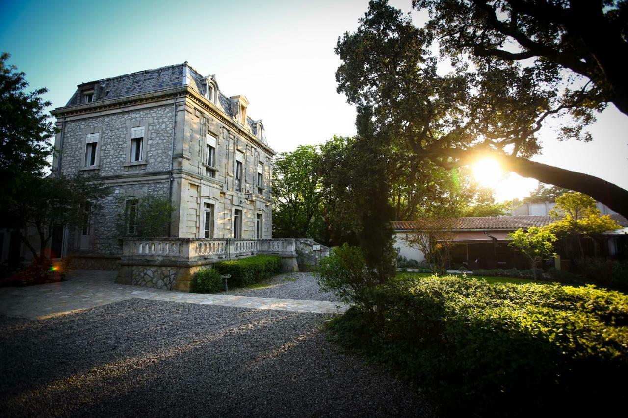 Logis Hotel - Restaurant Residence Les Cedres Villeneuve-les-Avignon Luaran gambar
